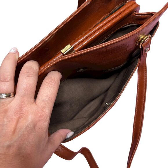 Vintage 80s Brown Faux Leather Shoulder Bag Interior Pockets Kiss Lock Magnetic - Picture 2 of 7